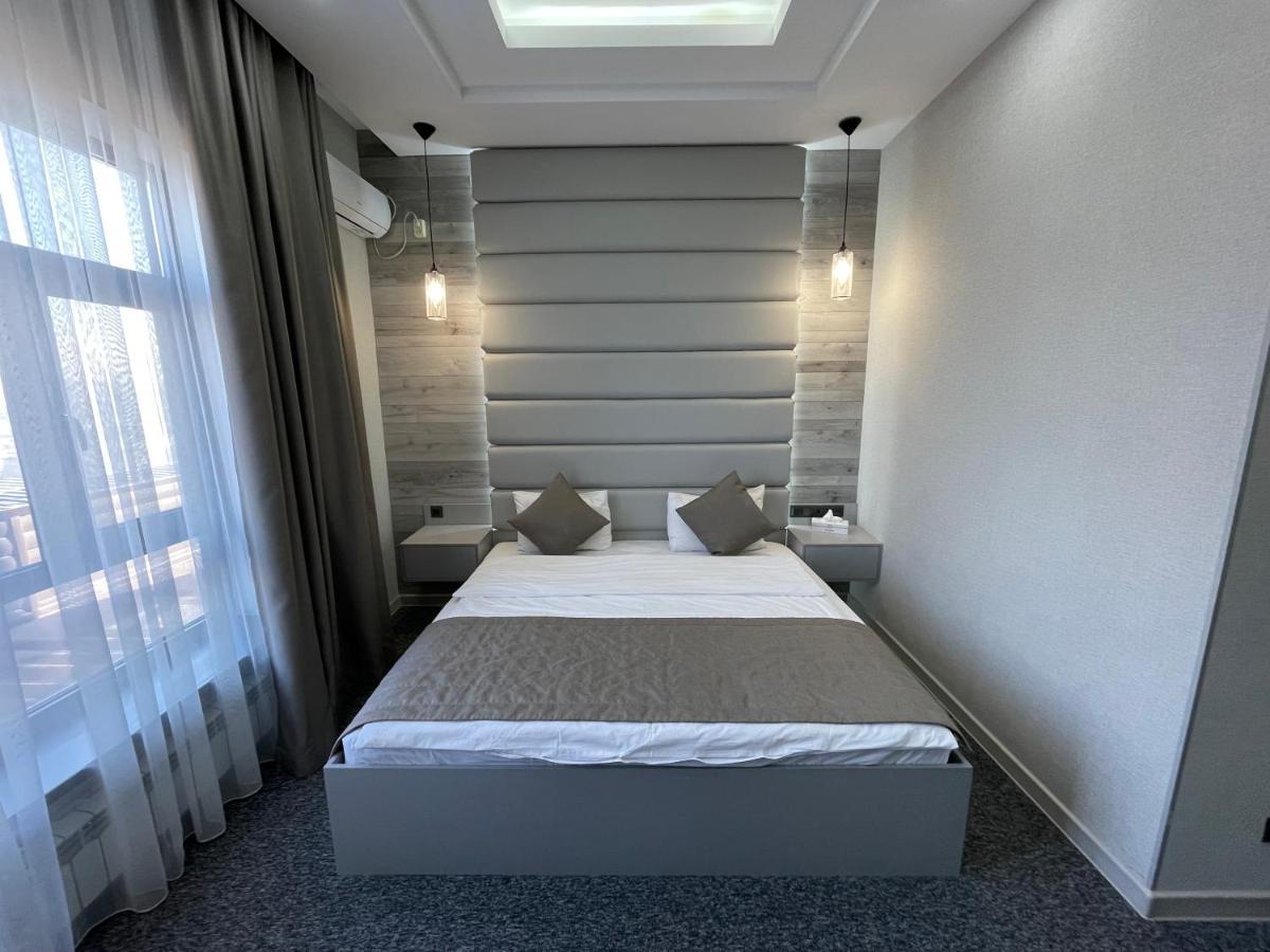 Terrasse Hotel & Bar 비슈케크 외부 사진